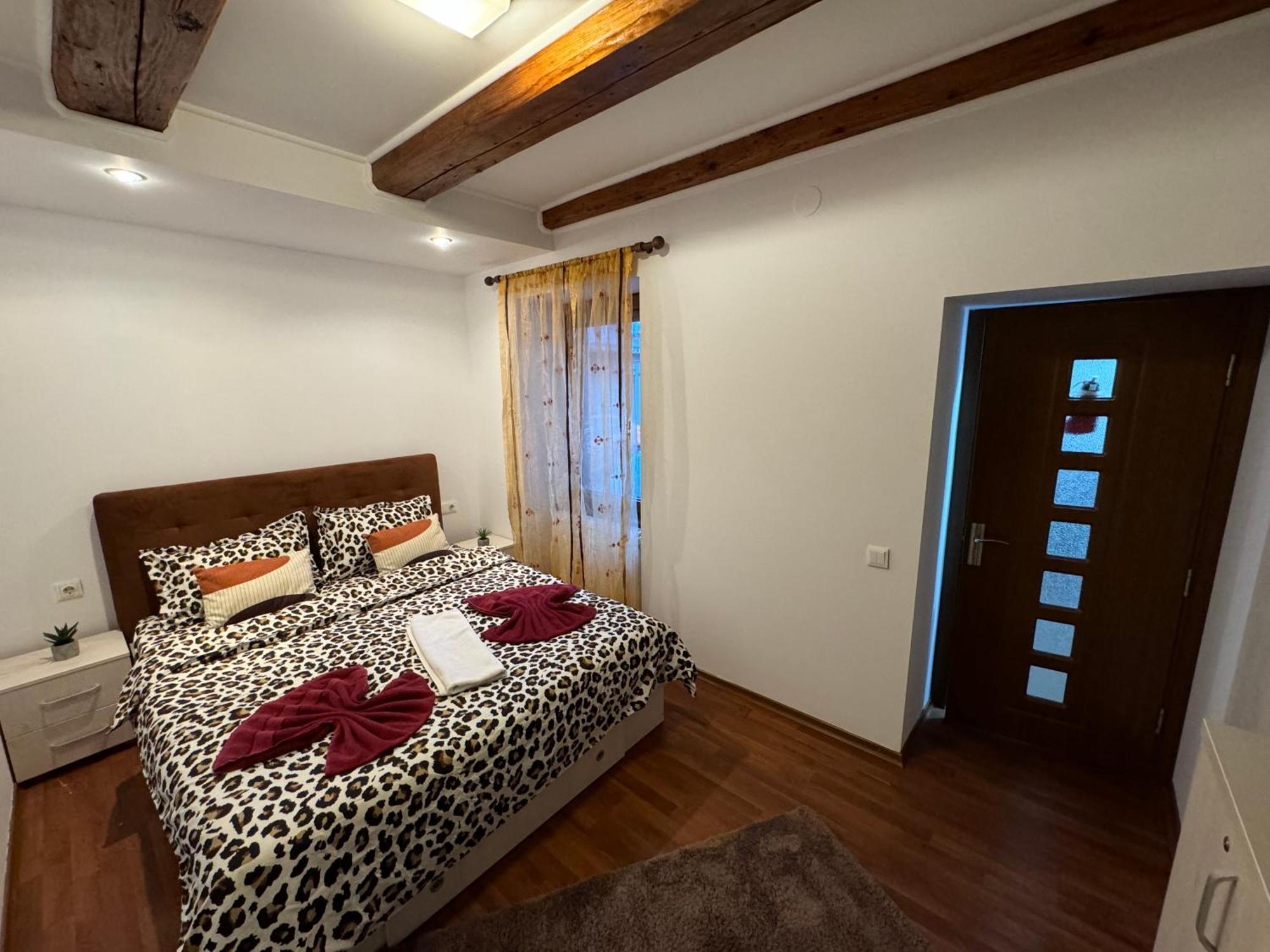 Iazi Apartament Брашов Экстерьер фото